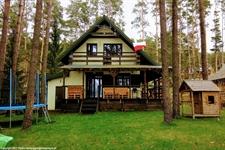 Domek od strony jeziora